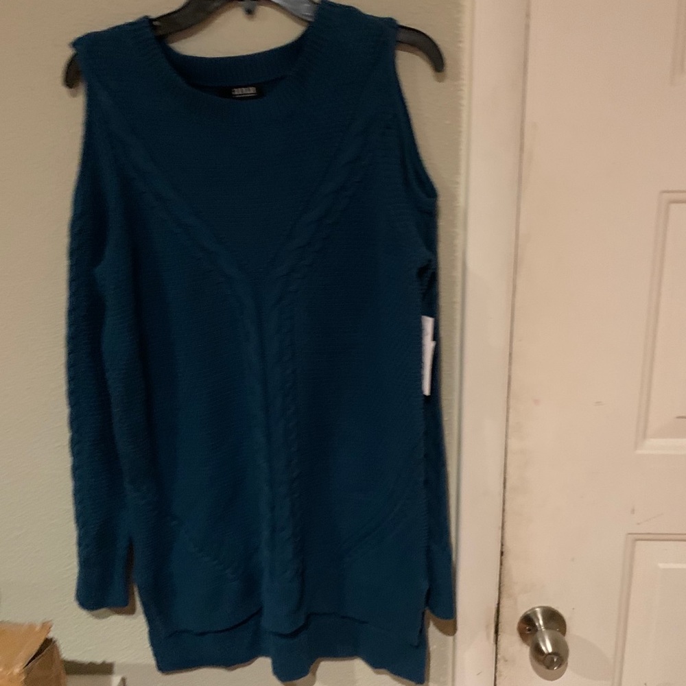 a.n.a-Long sleeve knit sweater with cold shoulder